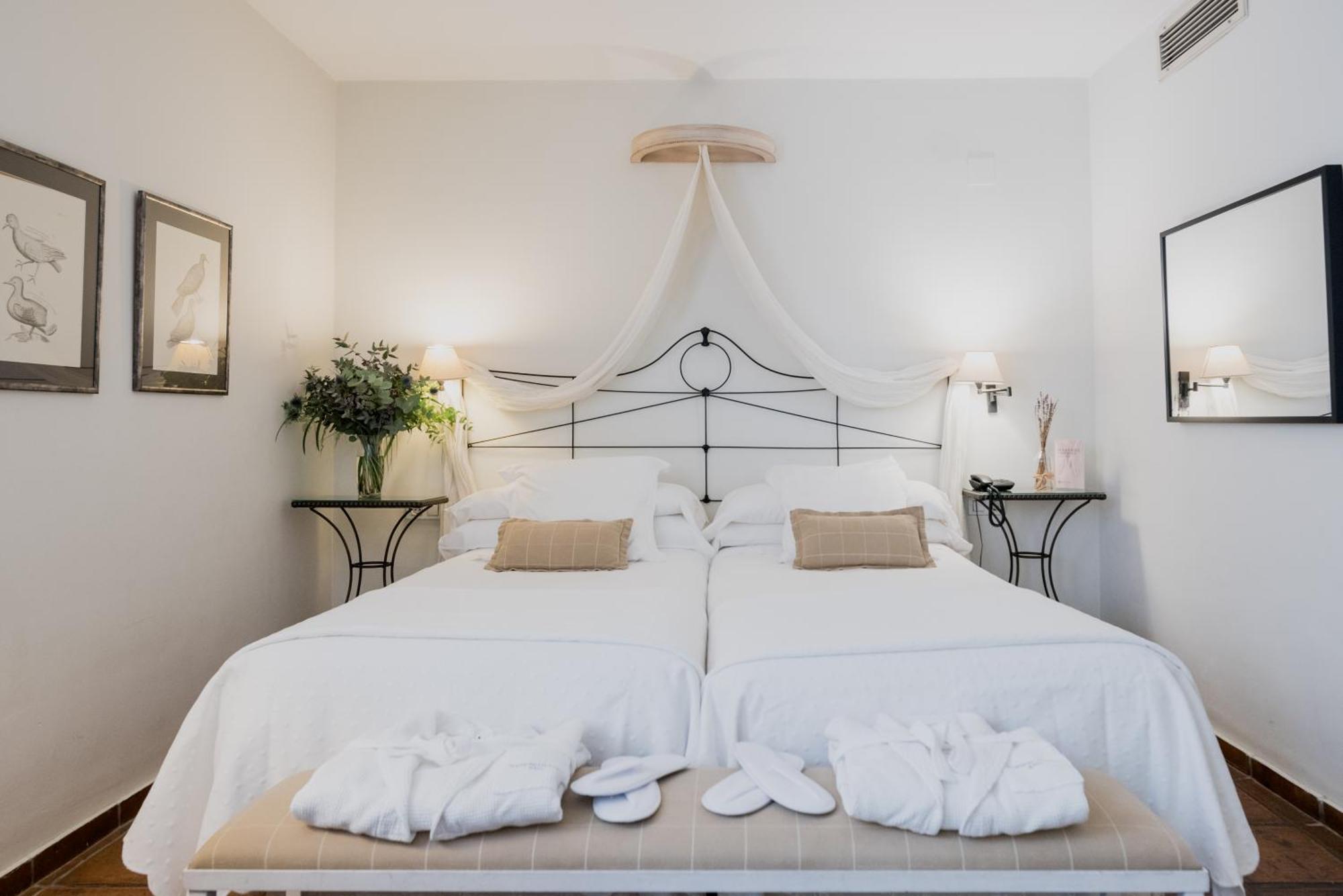 Premium Tweepersoonskamer met 2 Aparte Bedden