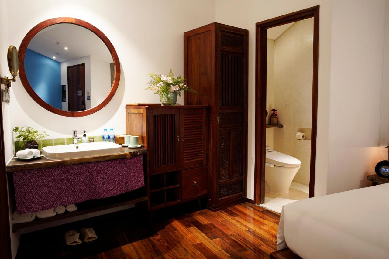 Saigon Balcony Double Room