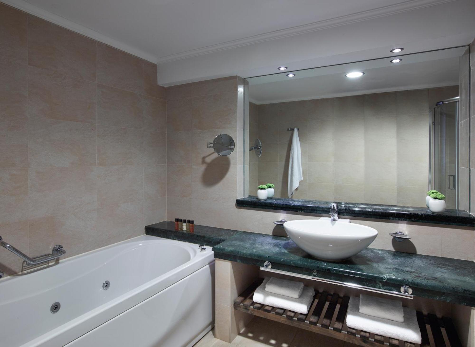 Superior Double Room Pool View