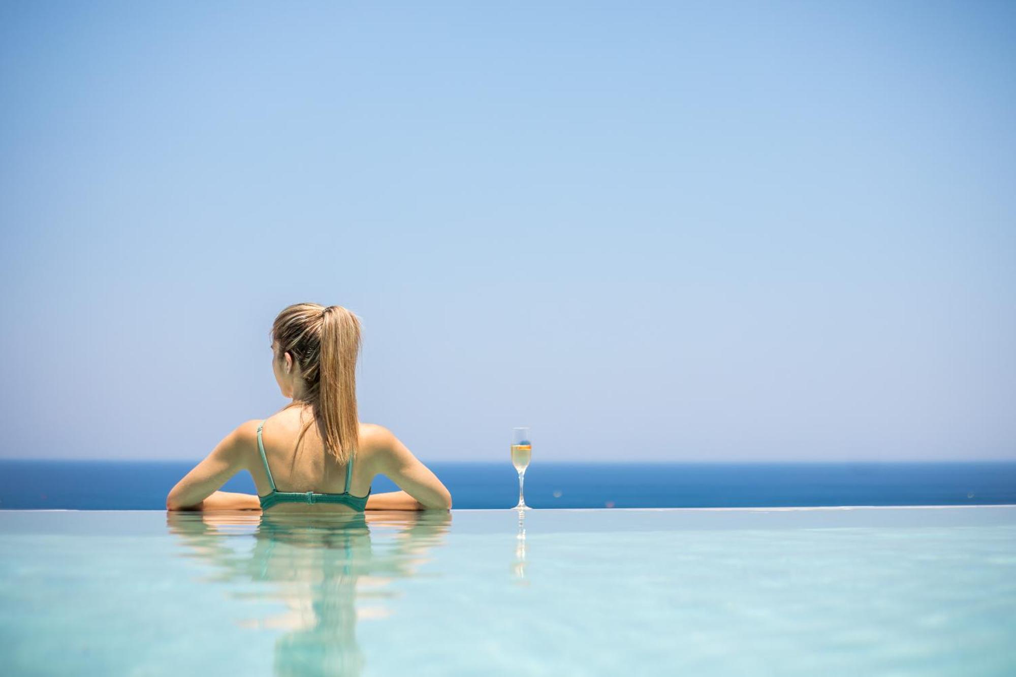 Executive Suite Sea View & Private Pool Adults Only