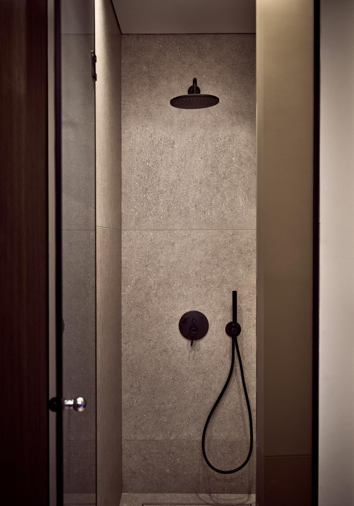 Supreme Suite