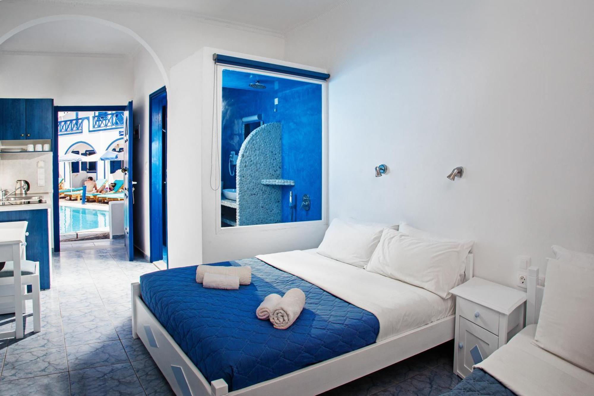 Triple room by the Pool