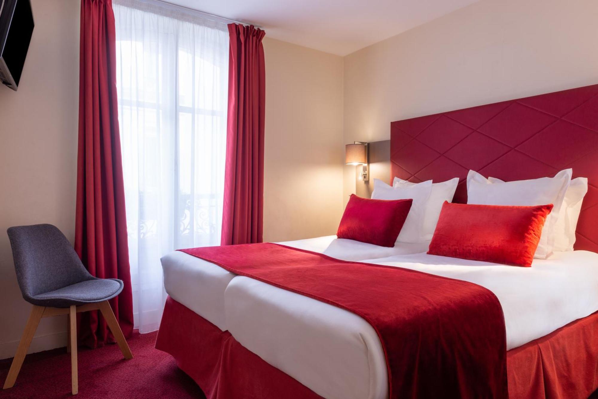Standard Double or Twin Room Balcony