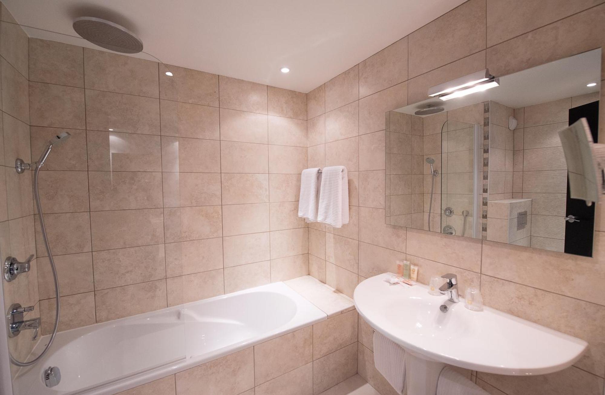 Superior Double Room City View
