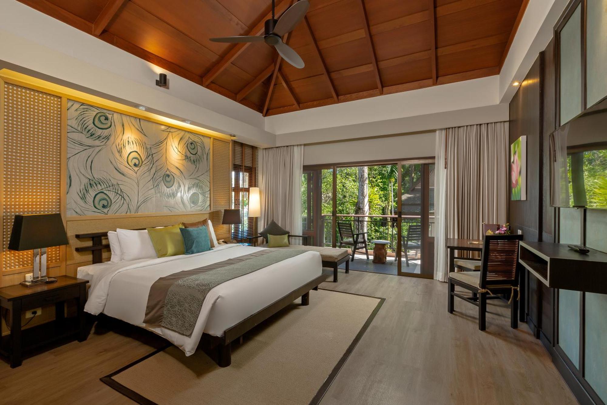 Premier Natural King Room