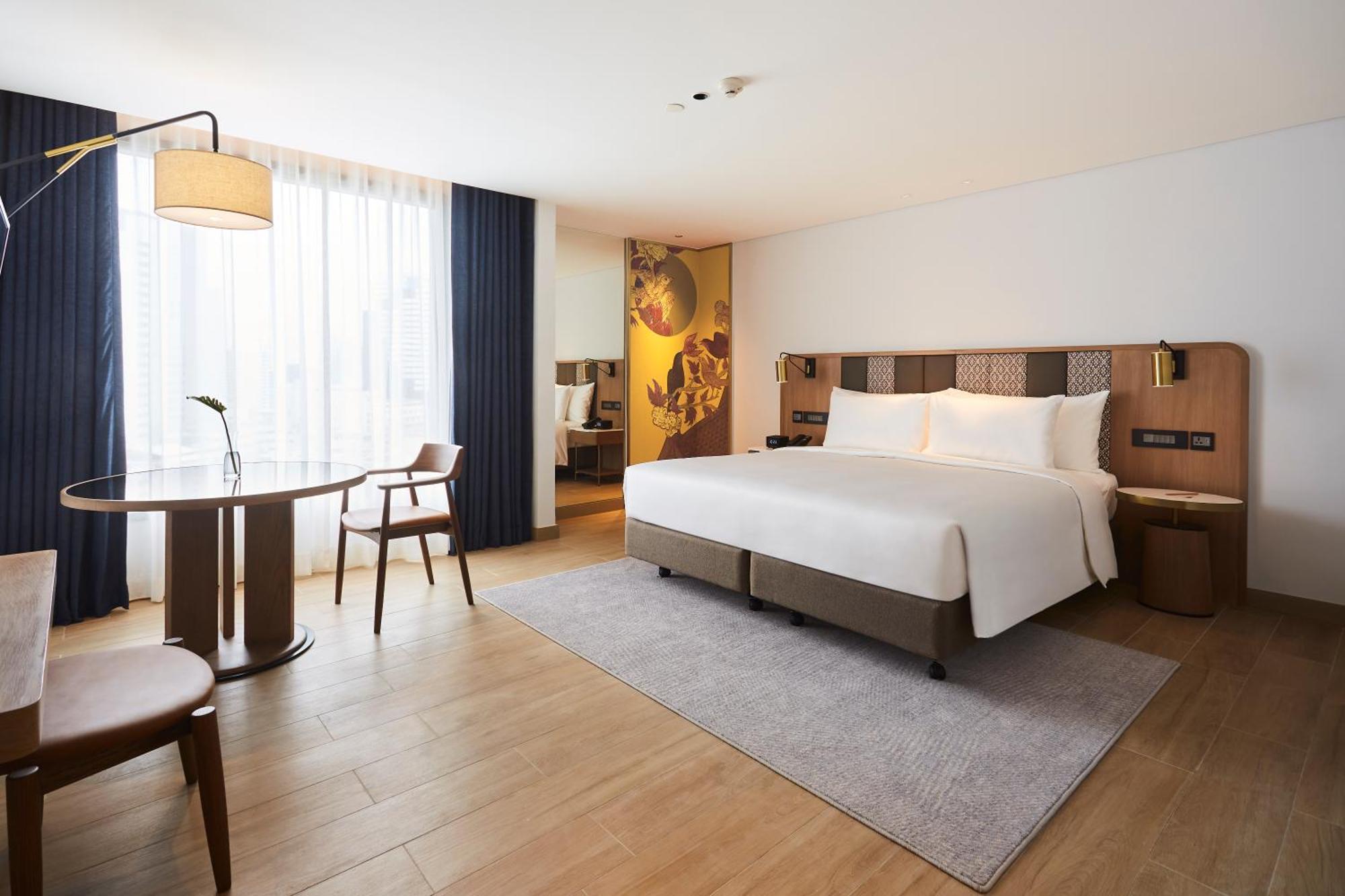 Premier King Room