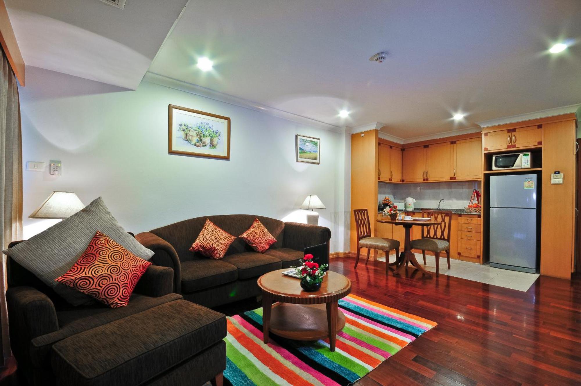 Executive Suite One-Bedroom Balcony