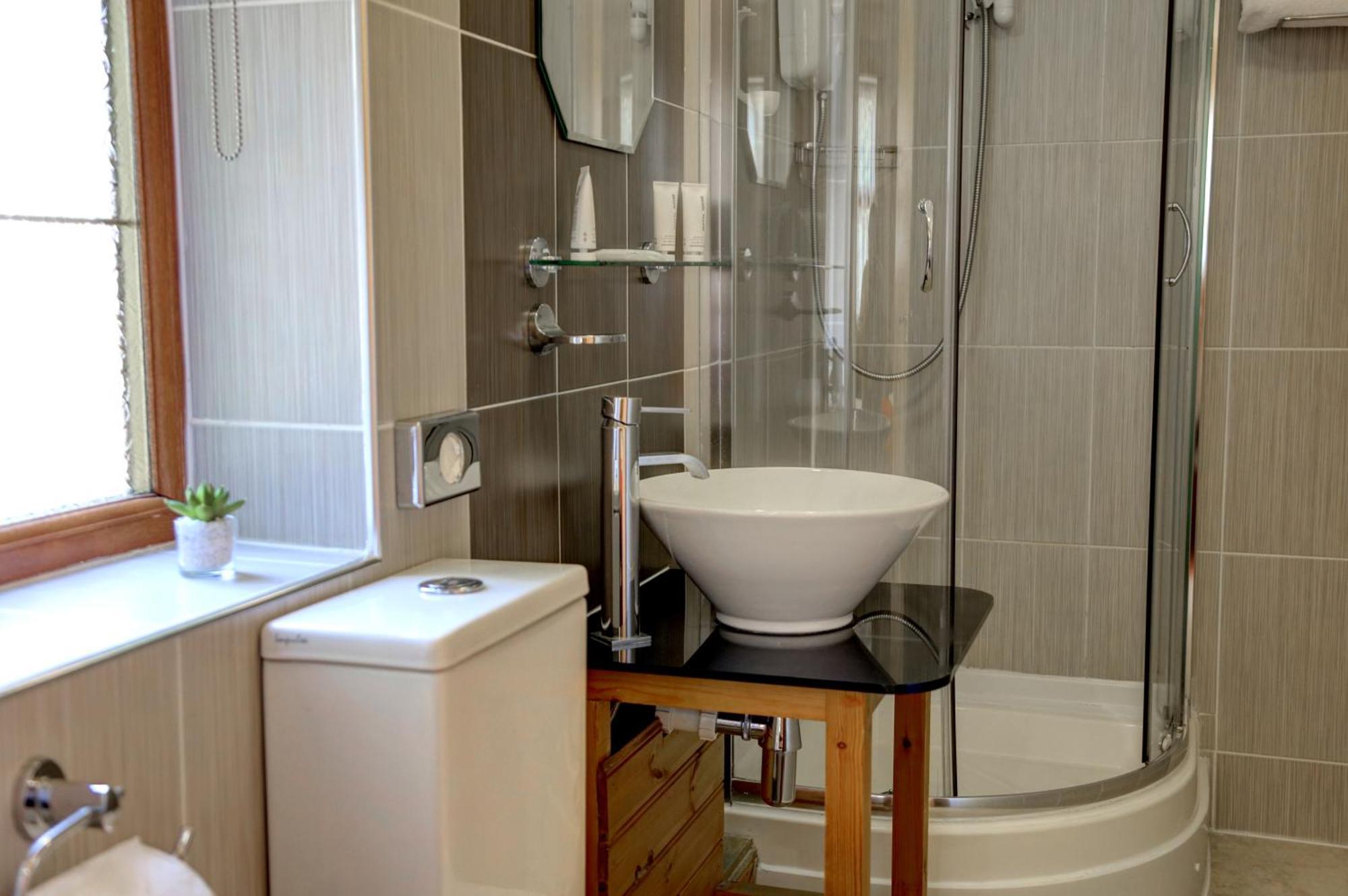 Standard Room One Double Bed One Single Bed Non-Smoking