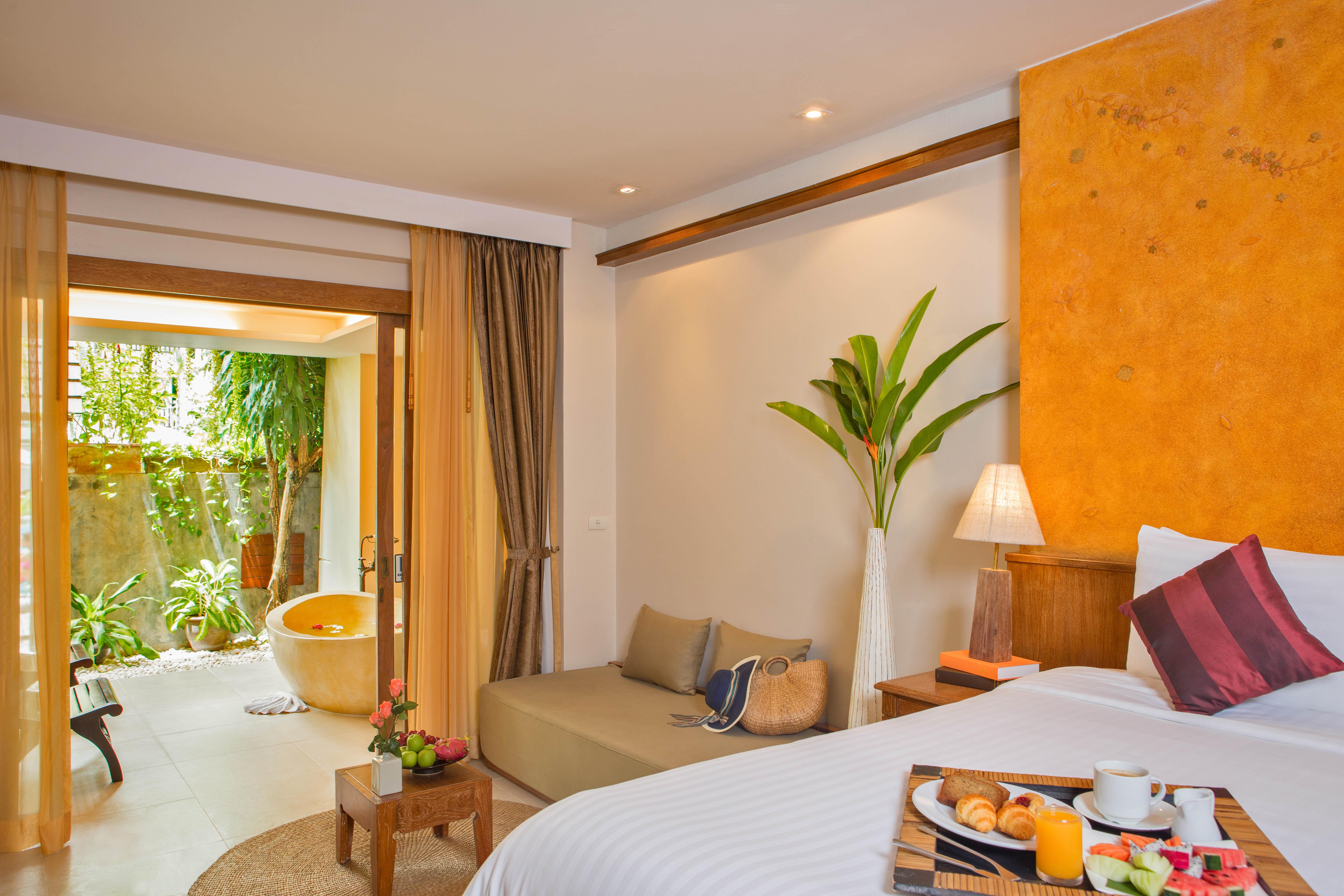 Honeymoon Suite