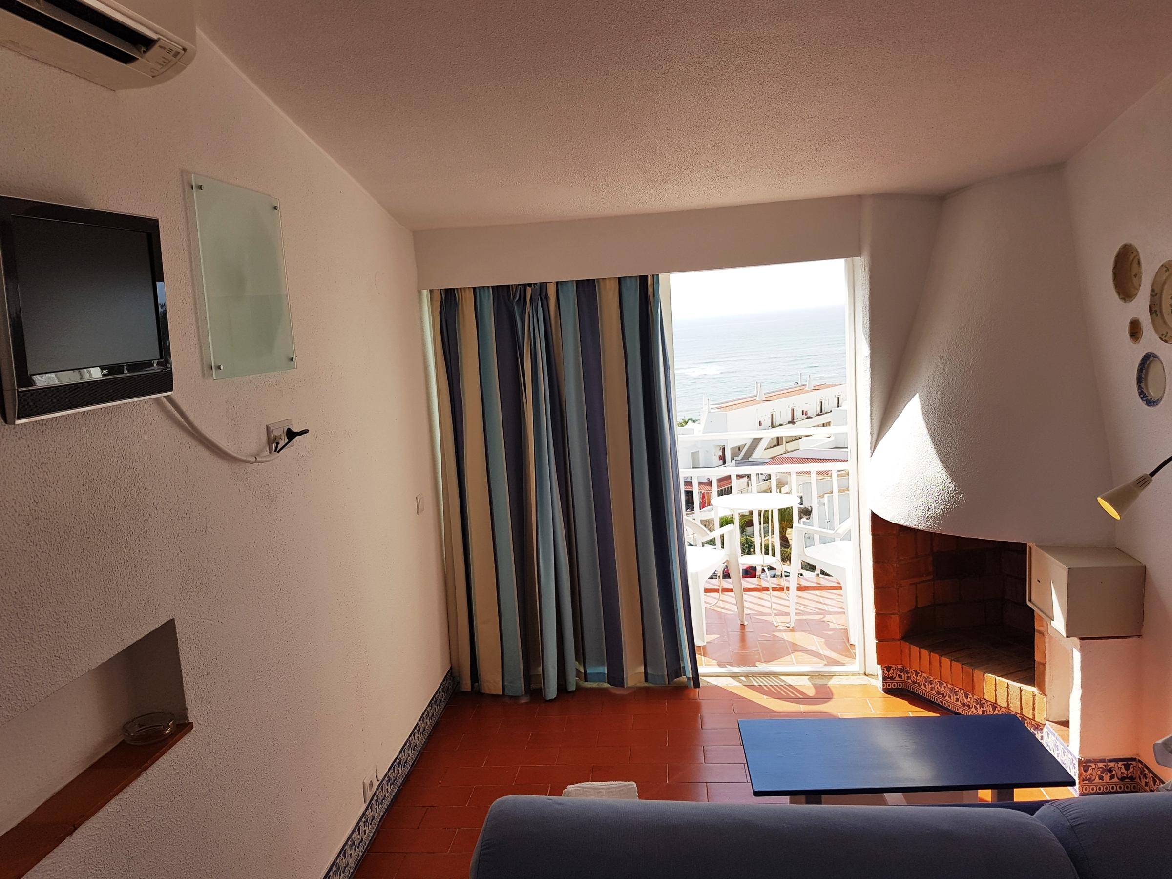 Apartamento de 1 Quarto com Vista do Mar