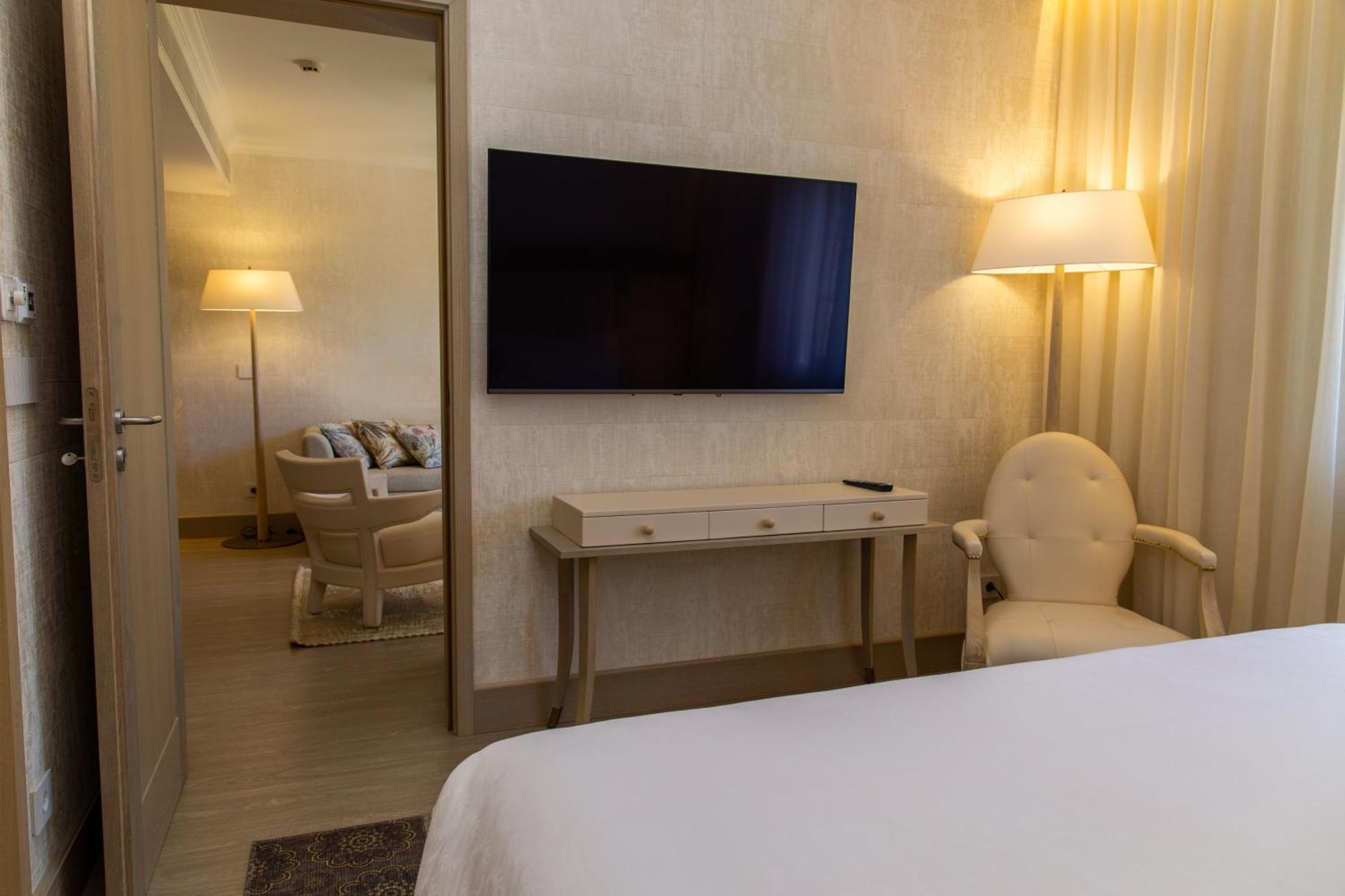 Premium Suite Garden View