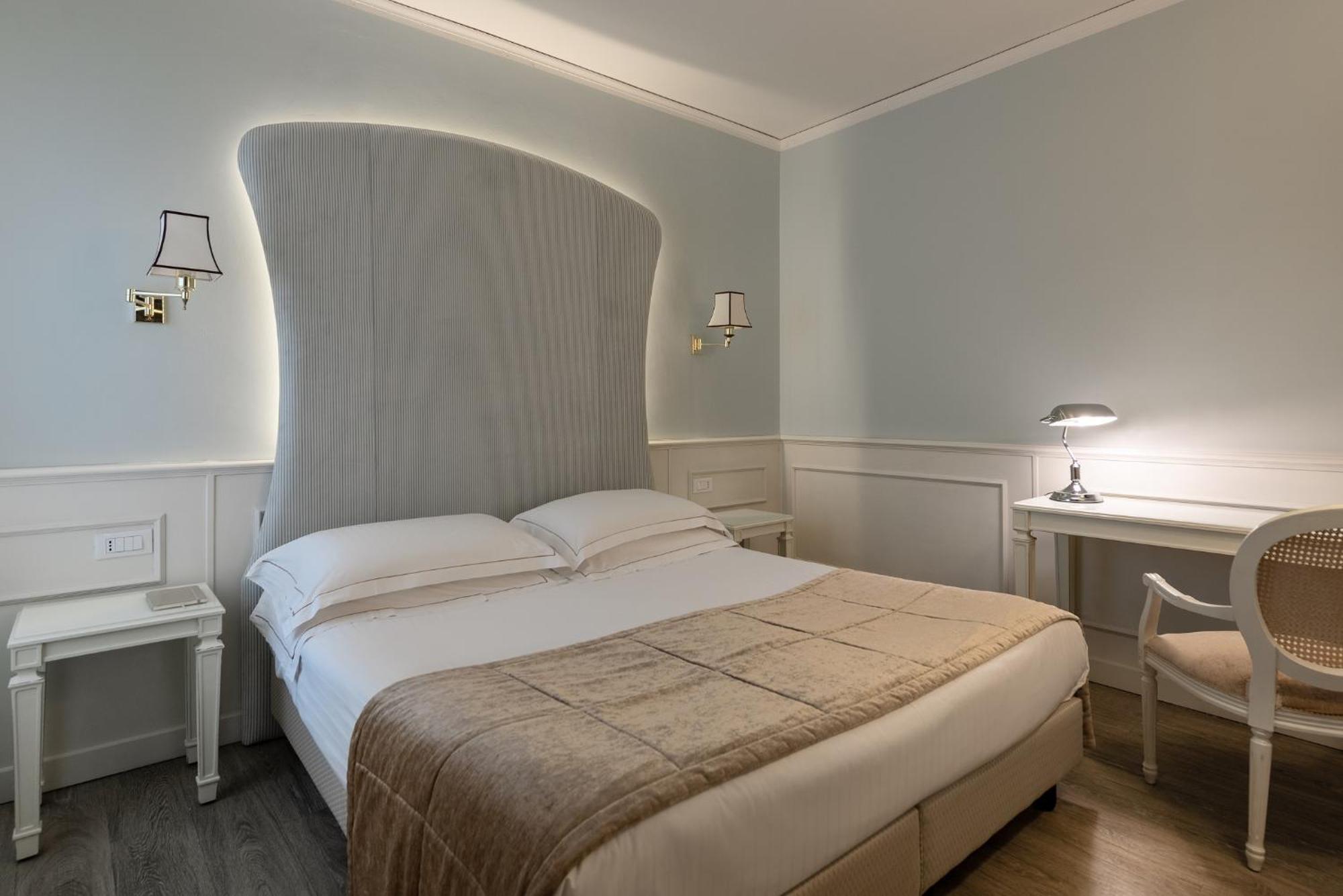 Small Double Room,1015776202:JPEG