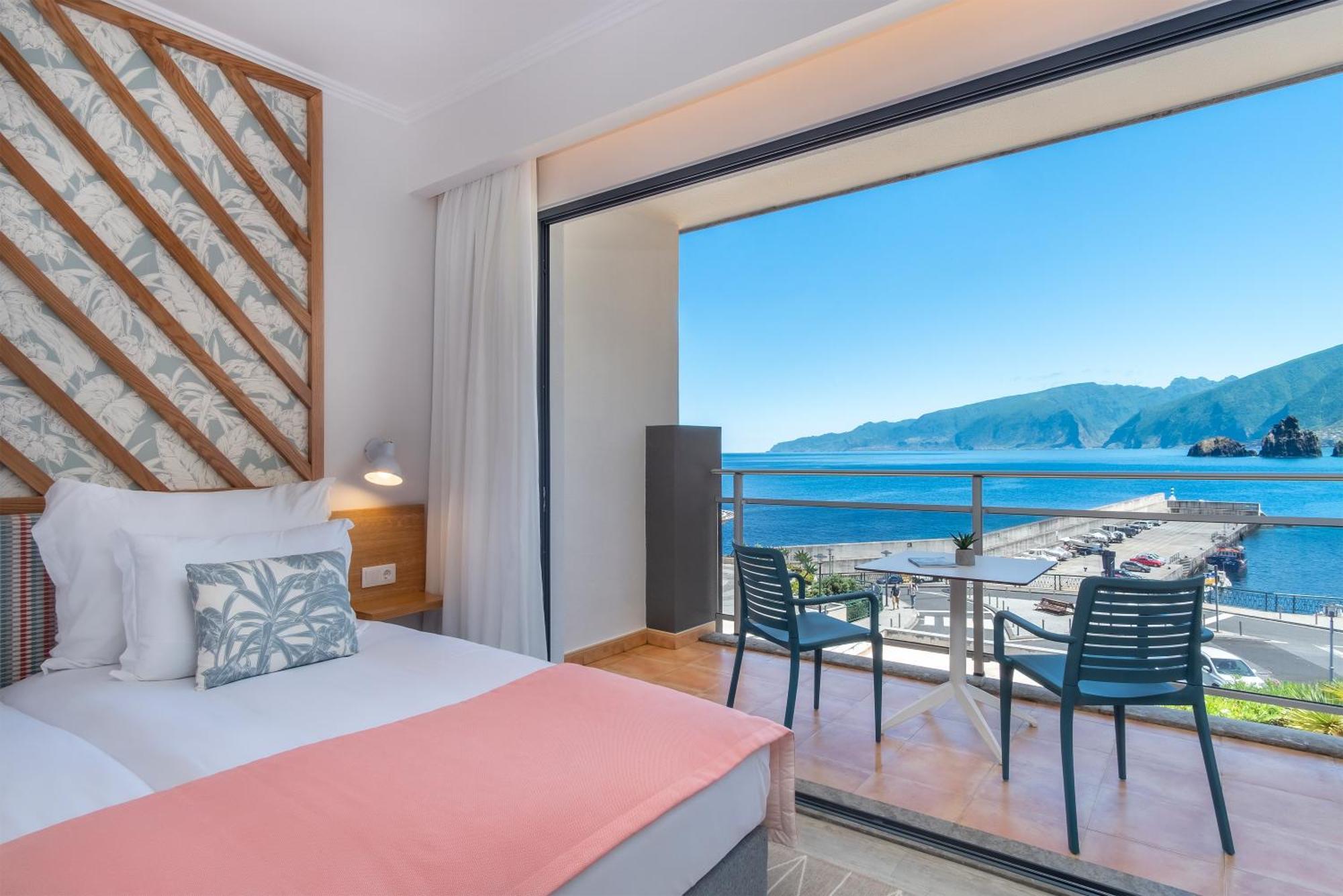 Superior Double or Twin Room Sea View