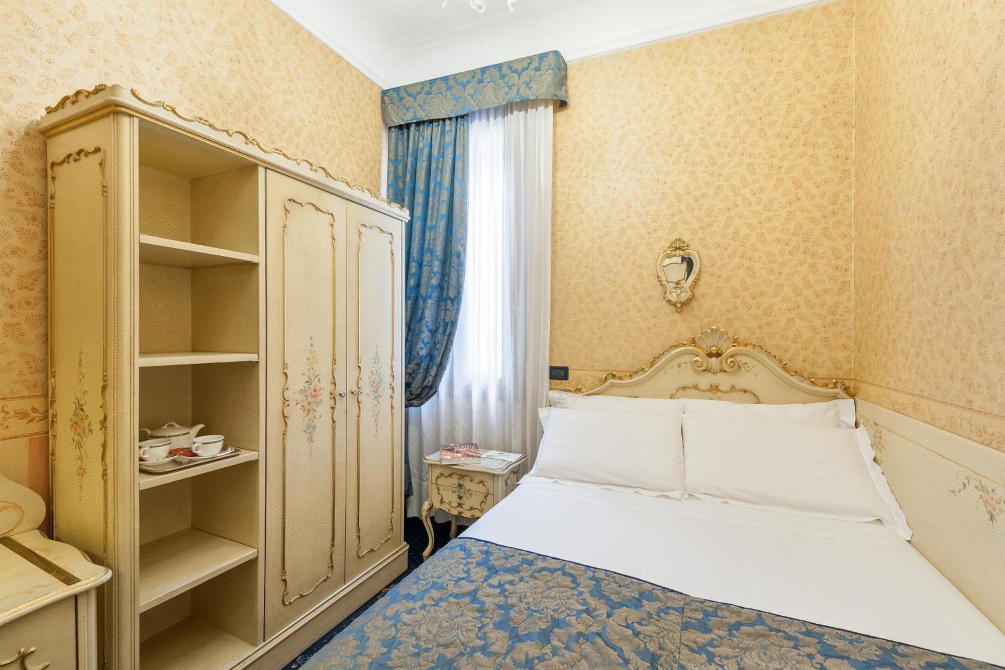 Classic Single Room