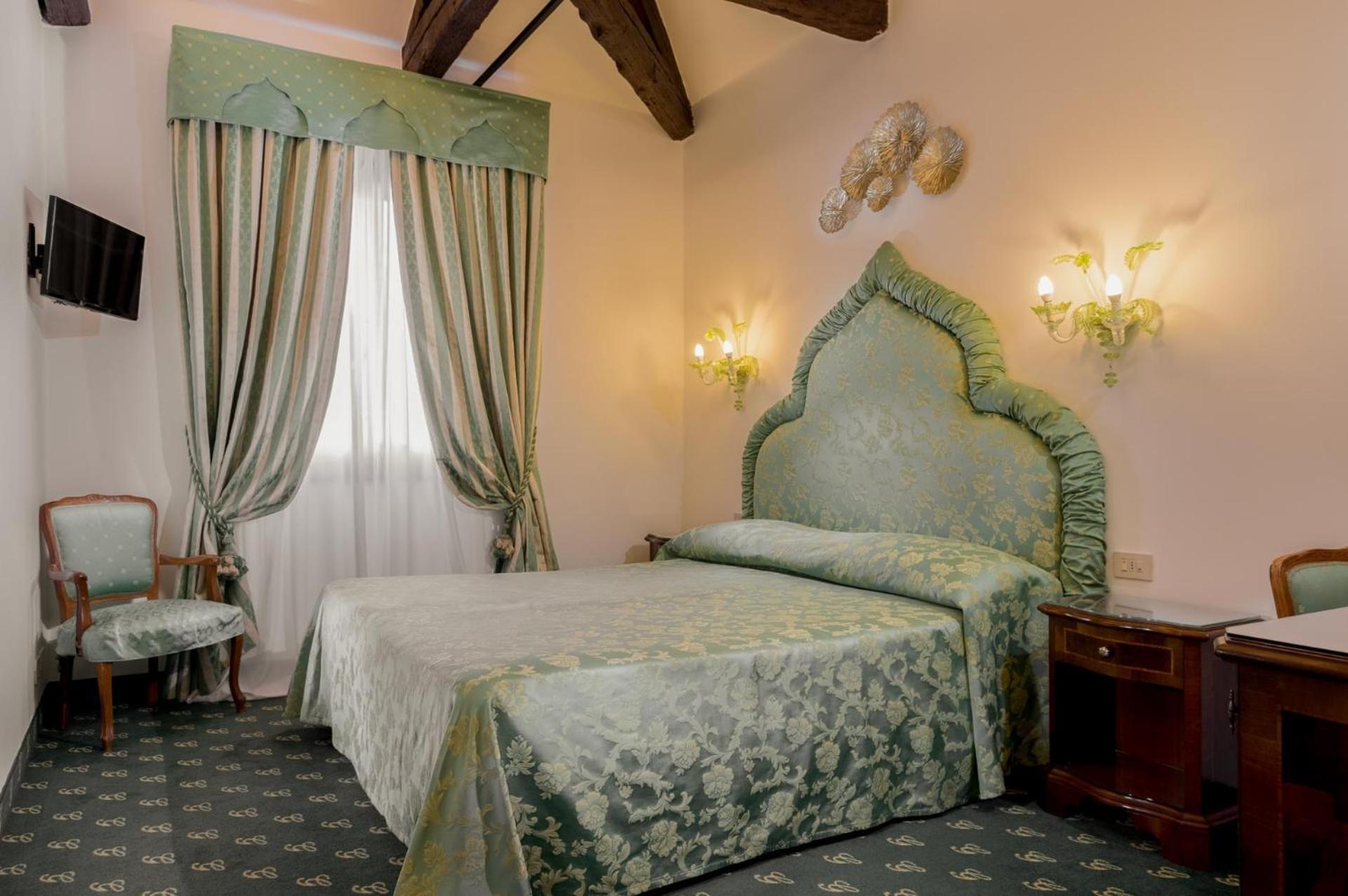 Superior Double Room Extra Bed