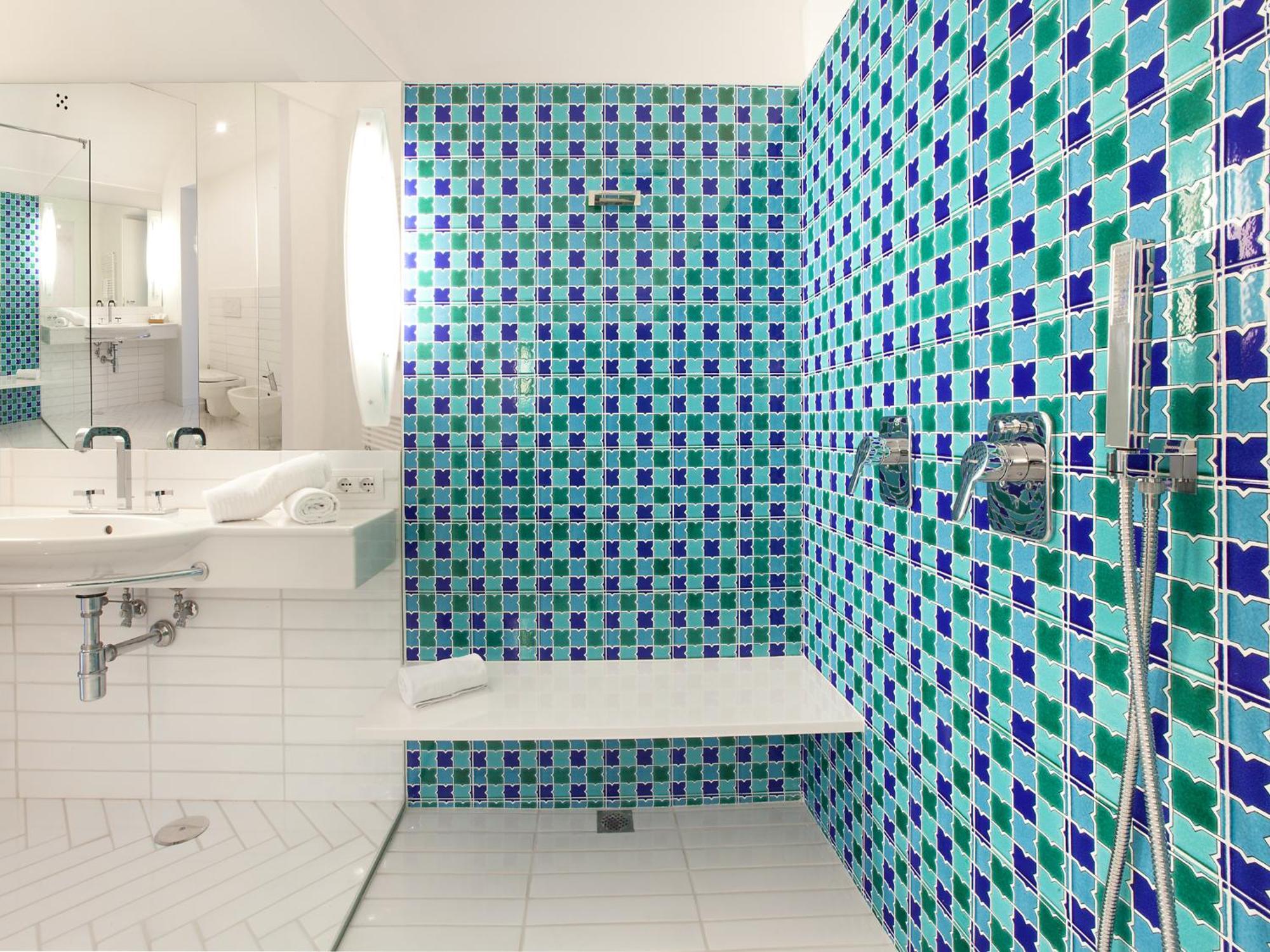Superior King Room,1274622544:JPEG