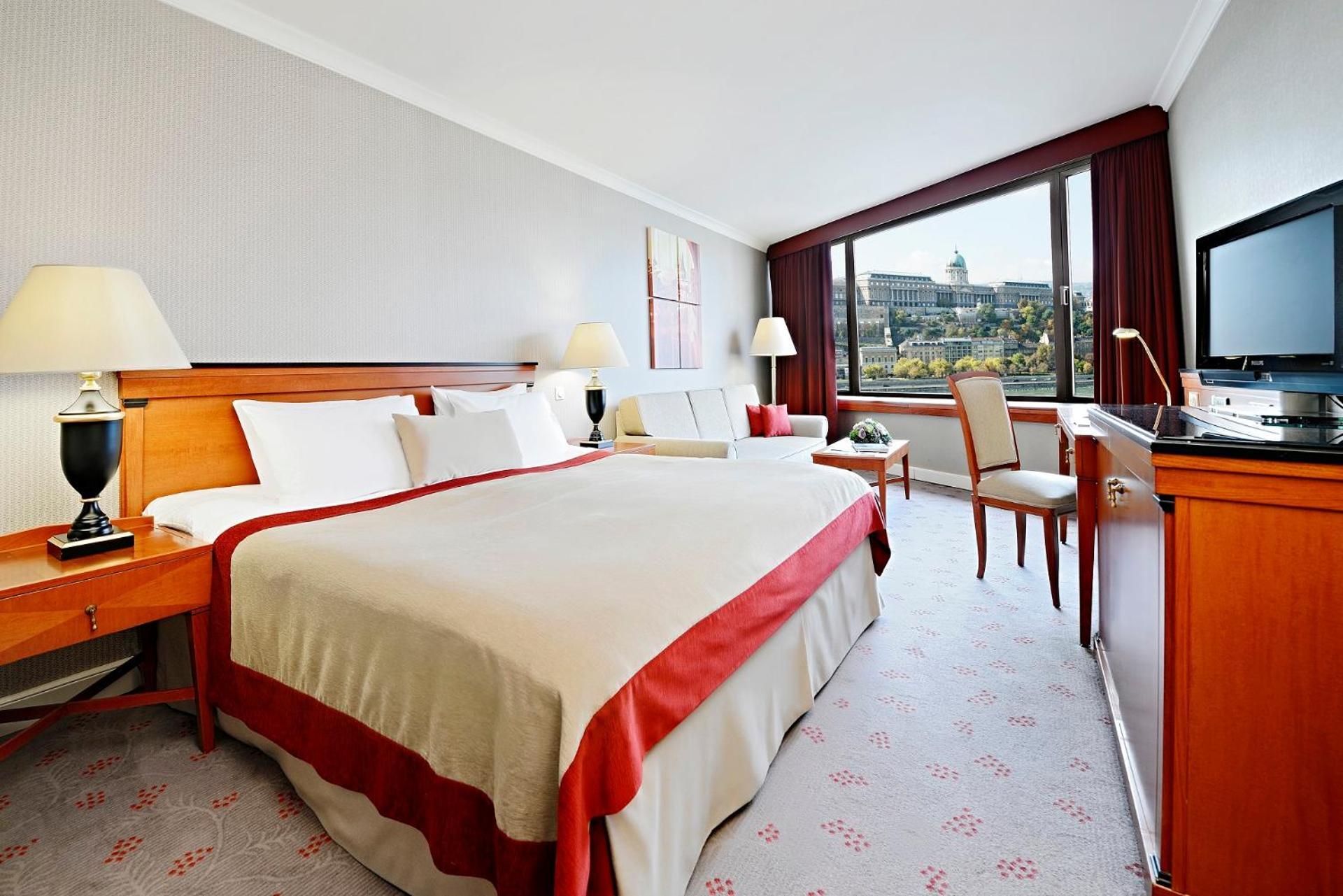 Premium King Room River View