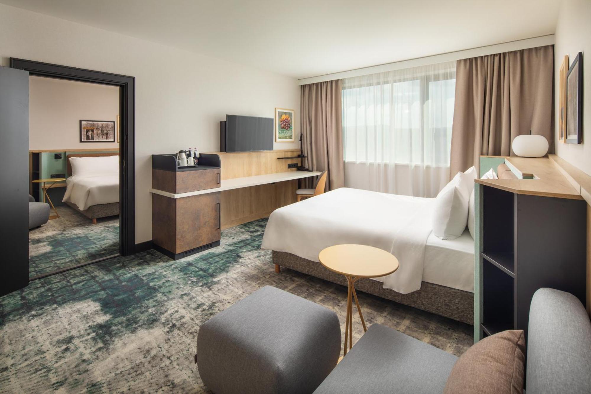 Standard King Room