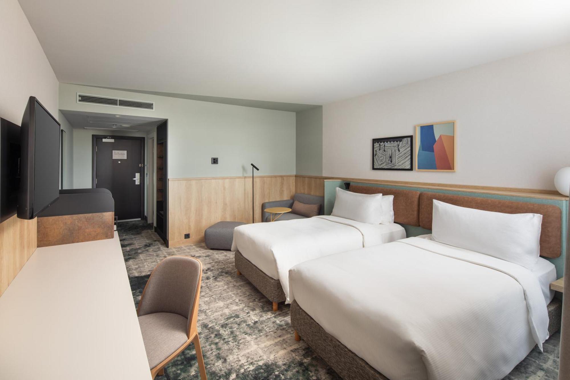 Standard Twin Room Disability Access