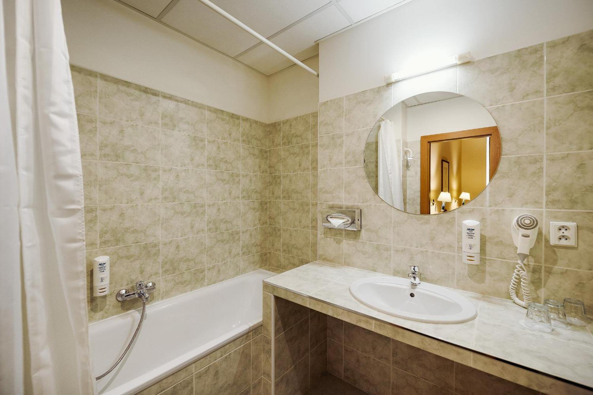 Superior Triple Room,1274913574:JPEG