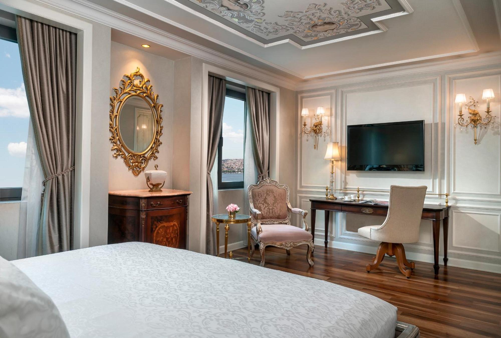 Junior Suite Golden Horn View Nickelodeon Play Access