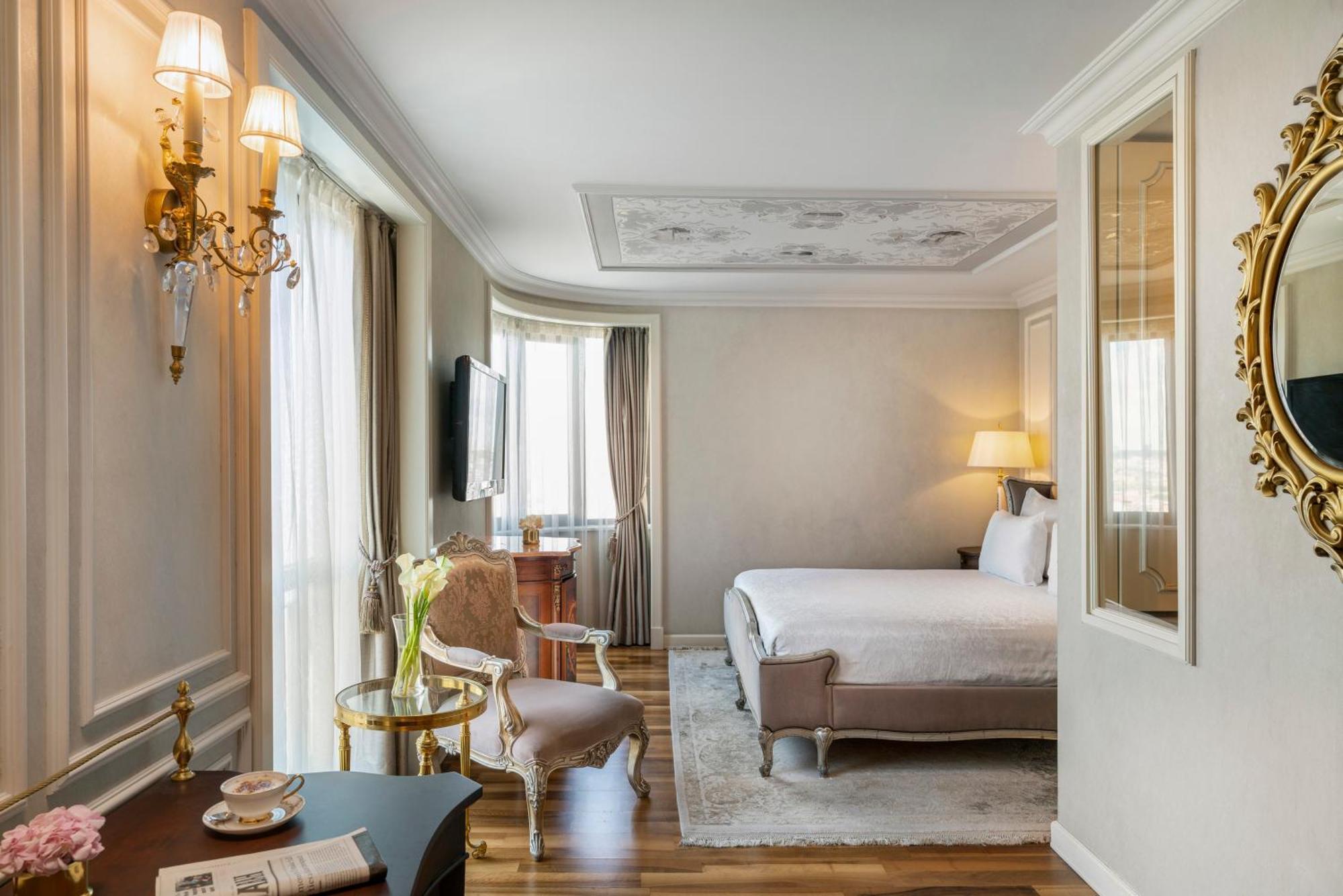 Premium room golden horn view
