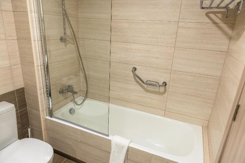 Deluxe Double or Twin Room Sea View