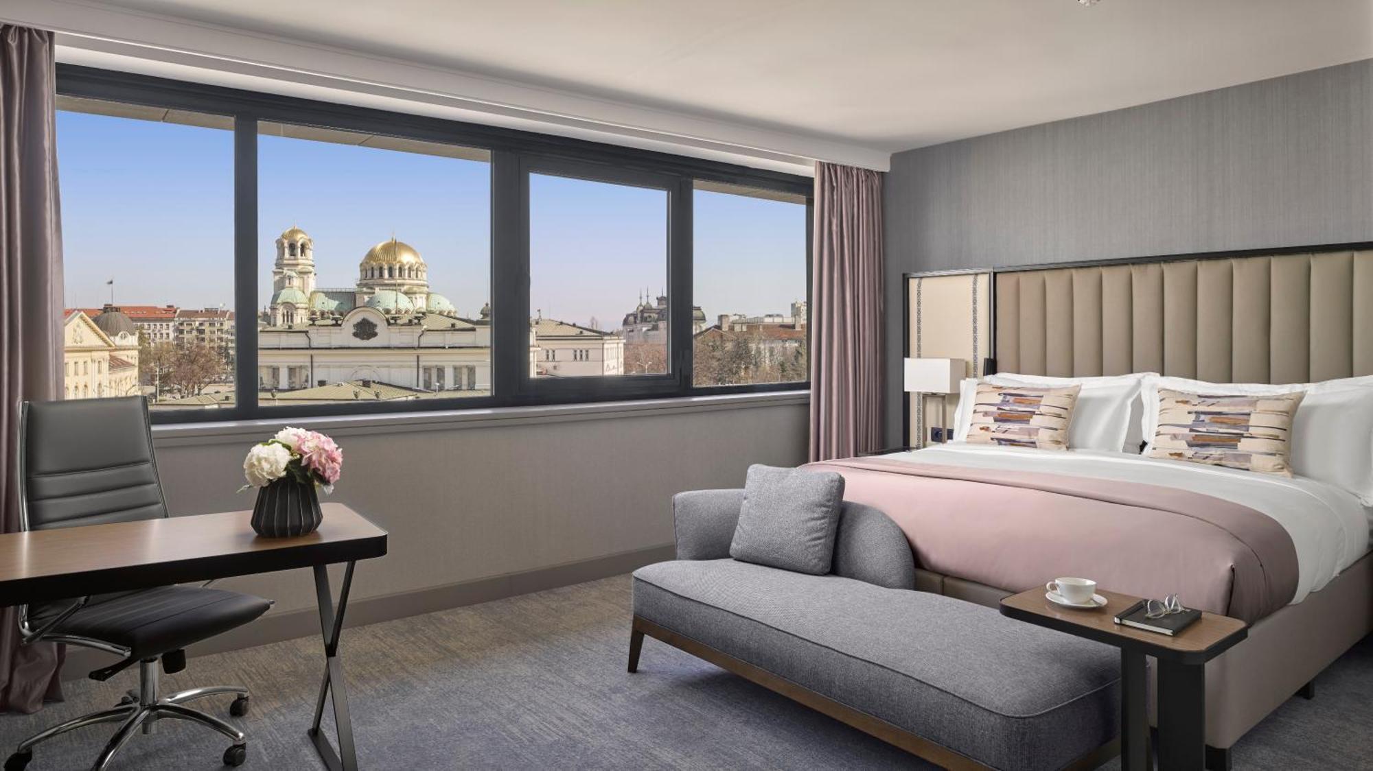 Classic King Room Cathedral View,758955775:JPEG