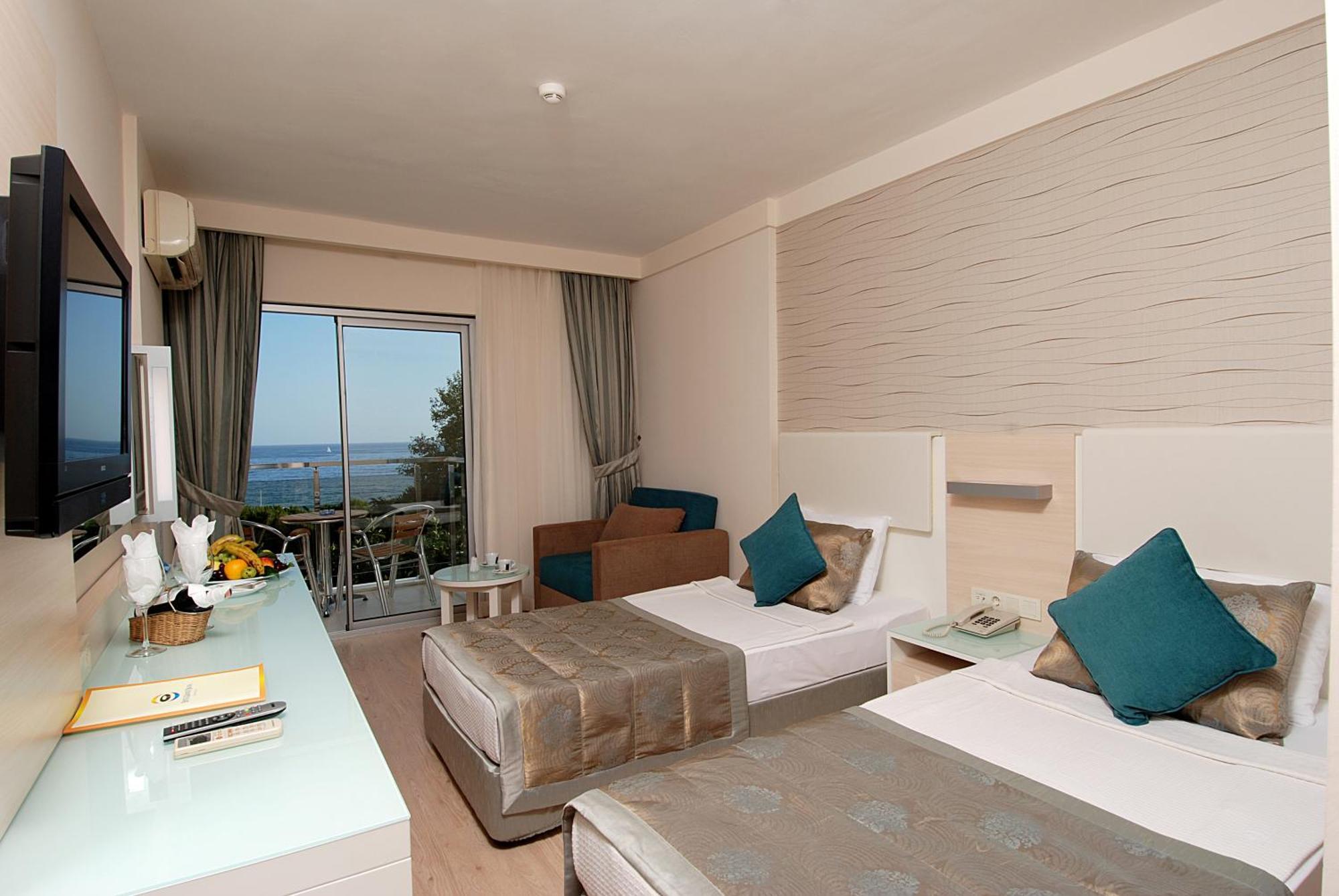Standard Double or Twin Room Land View