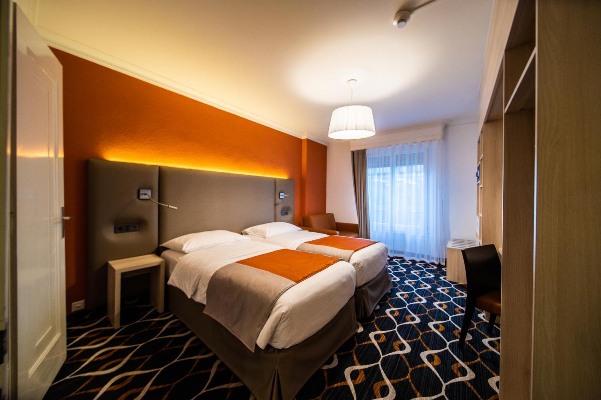 Standard Twin Room,1593640518:JPEG