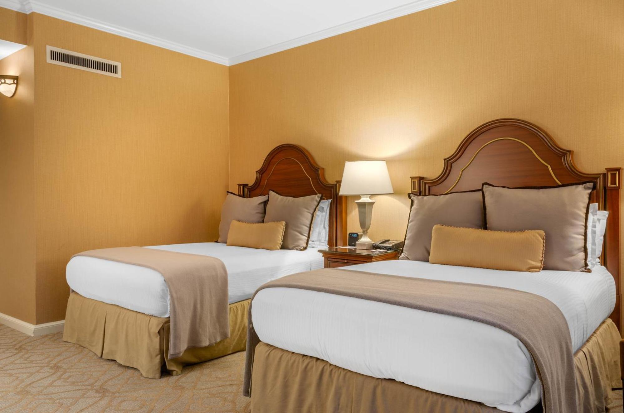 Chambre Double Premier avec 2 Lits Doubles