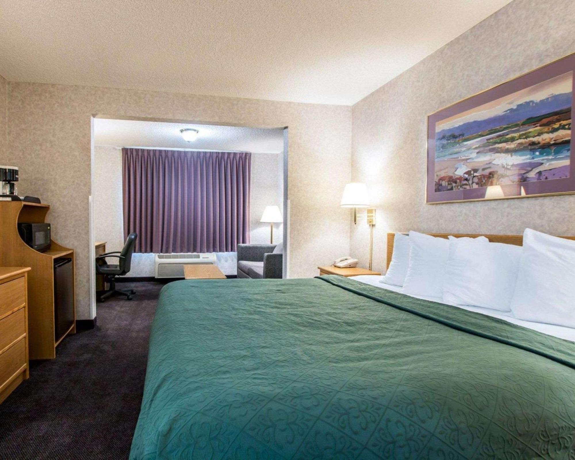 Suite 1 King Bed Non Smoking