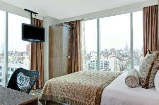 Deluxe Queen Room Upper Floor