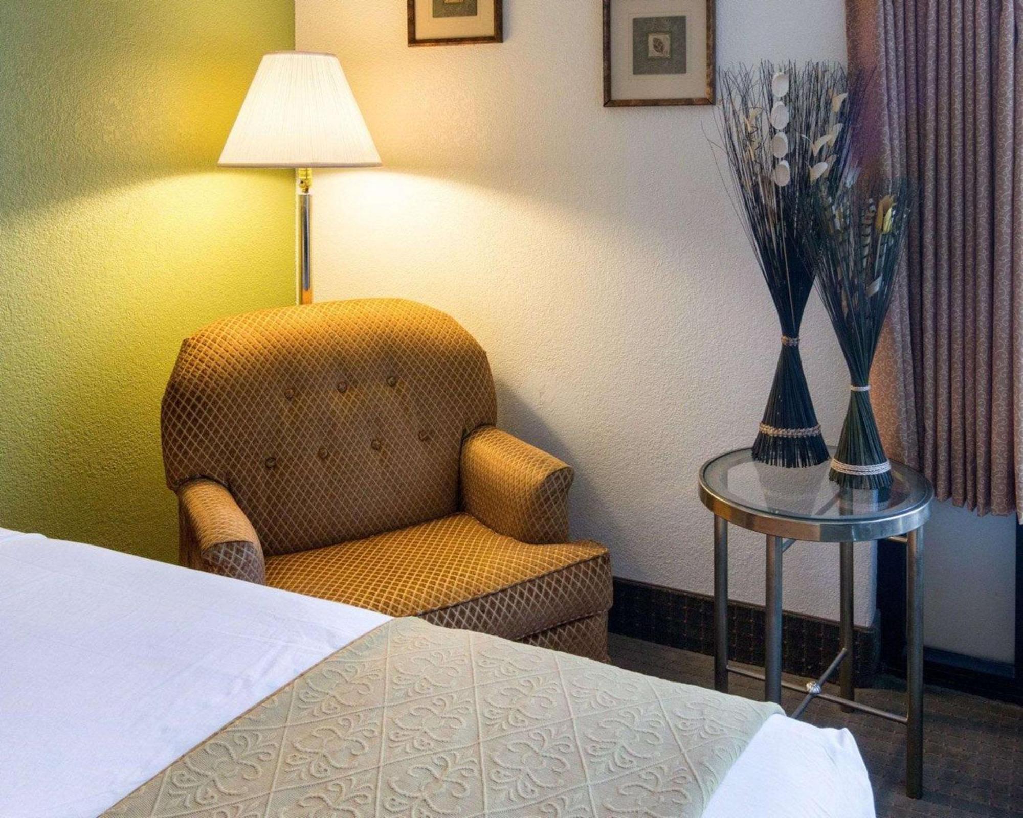 Chambre Double avec 2 Lits Doubles - Non-Fumeurs
