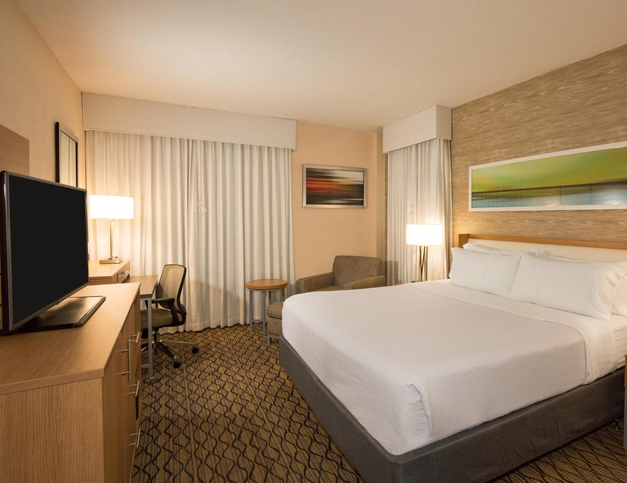Standard King Room Ocean View
