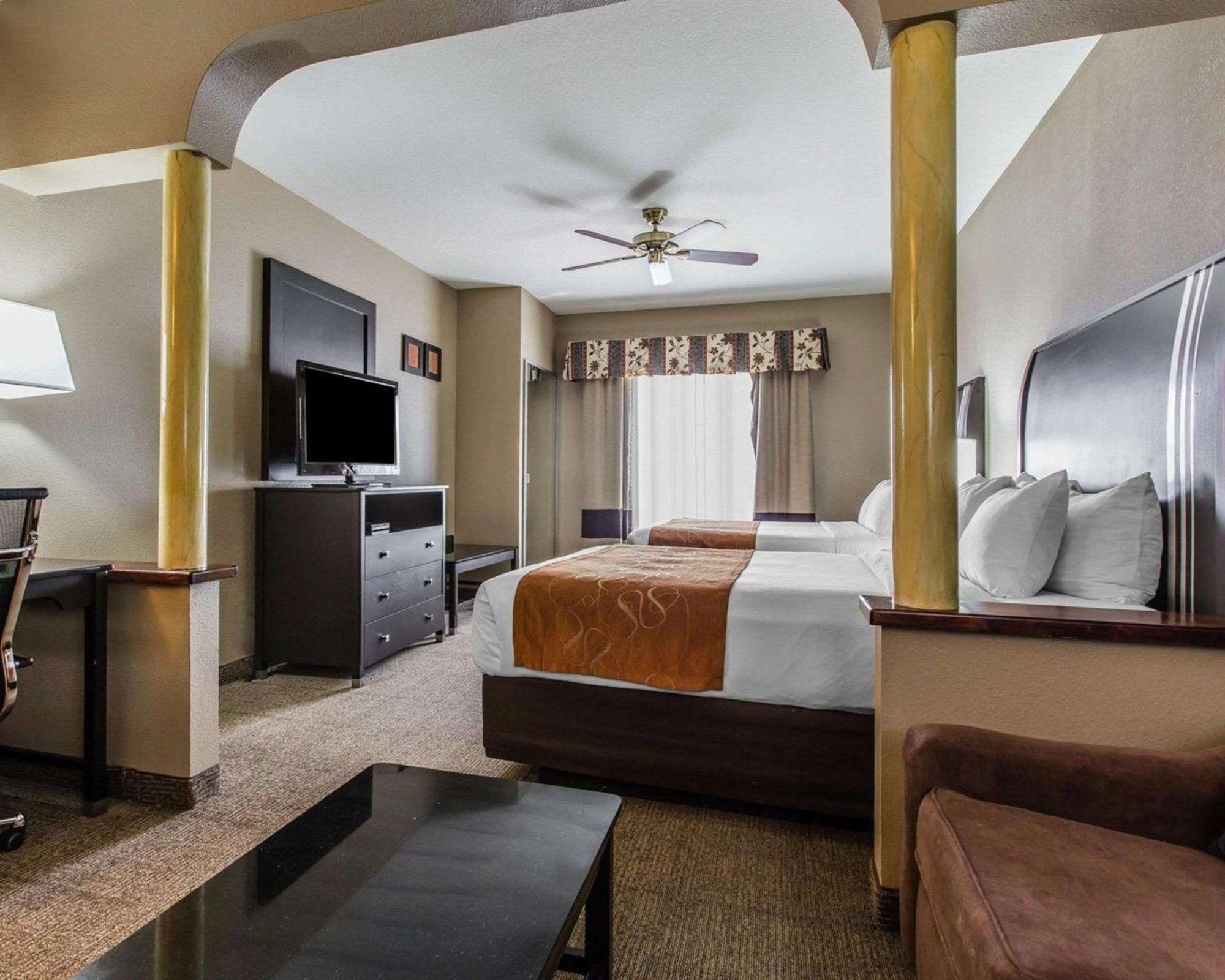 Queen Room Two Queen Beds Non-Smoking