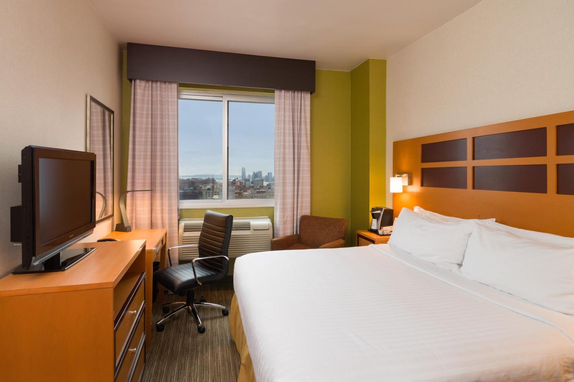 Standard King Room High Floor