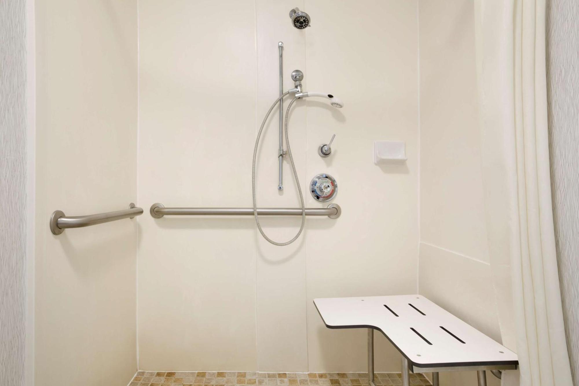 Suite Two Double Beds Bath Tub Mobility Hearing Access or Non-Smoking