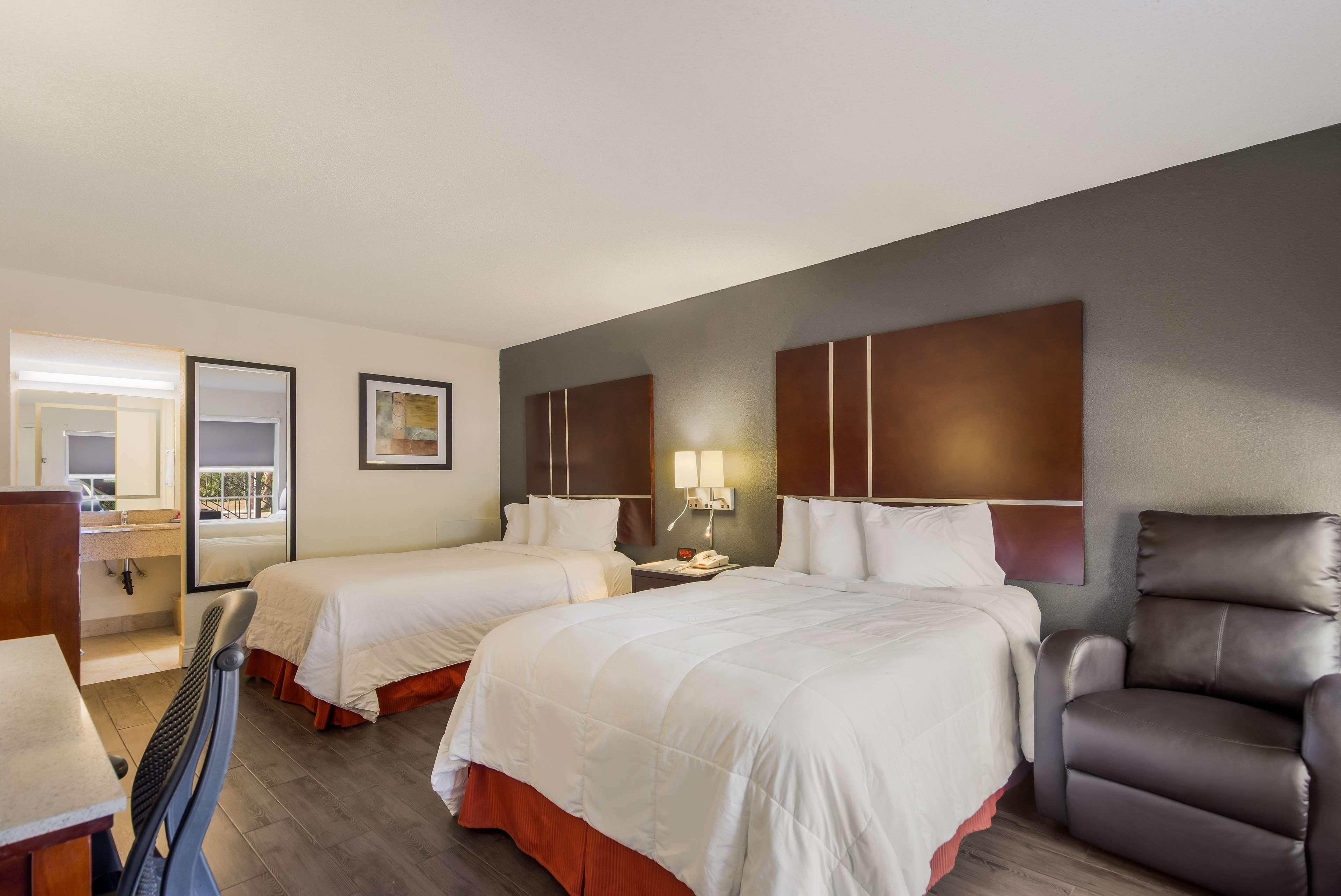 Double Room Two Double Beds