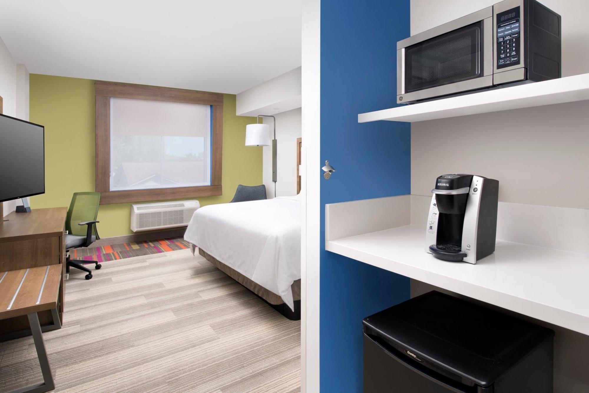 Standard King Room