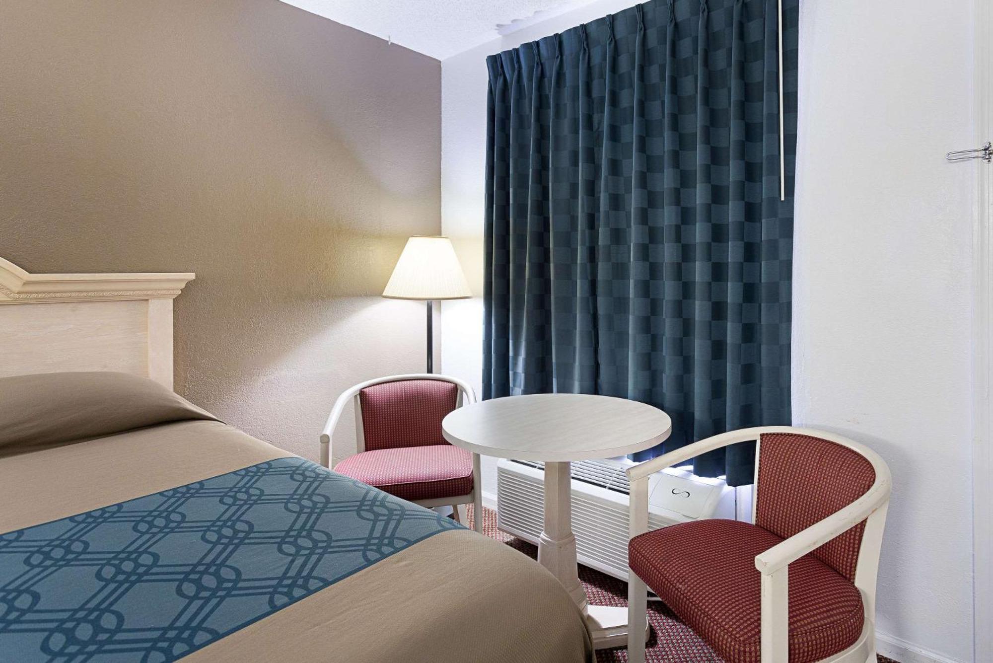 Standard Queen Room Two Queen Beds Non-Smoking