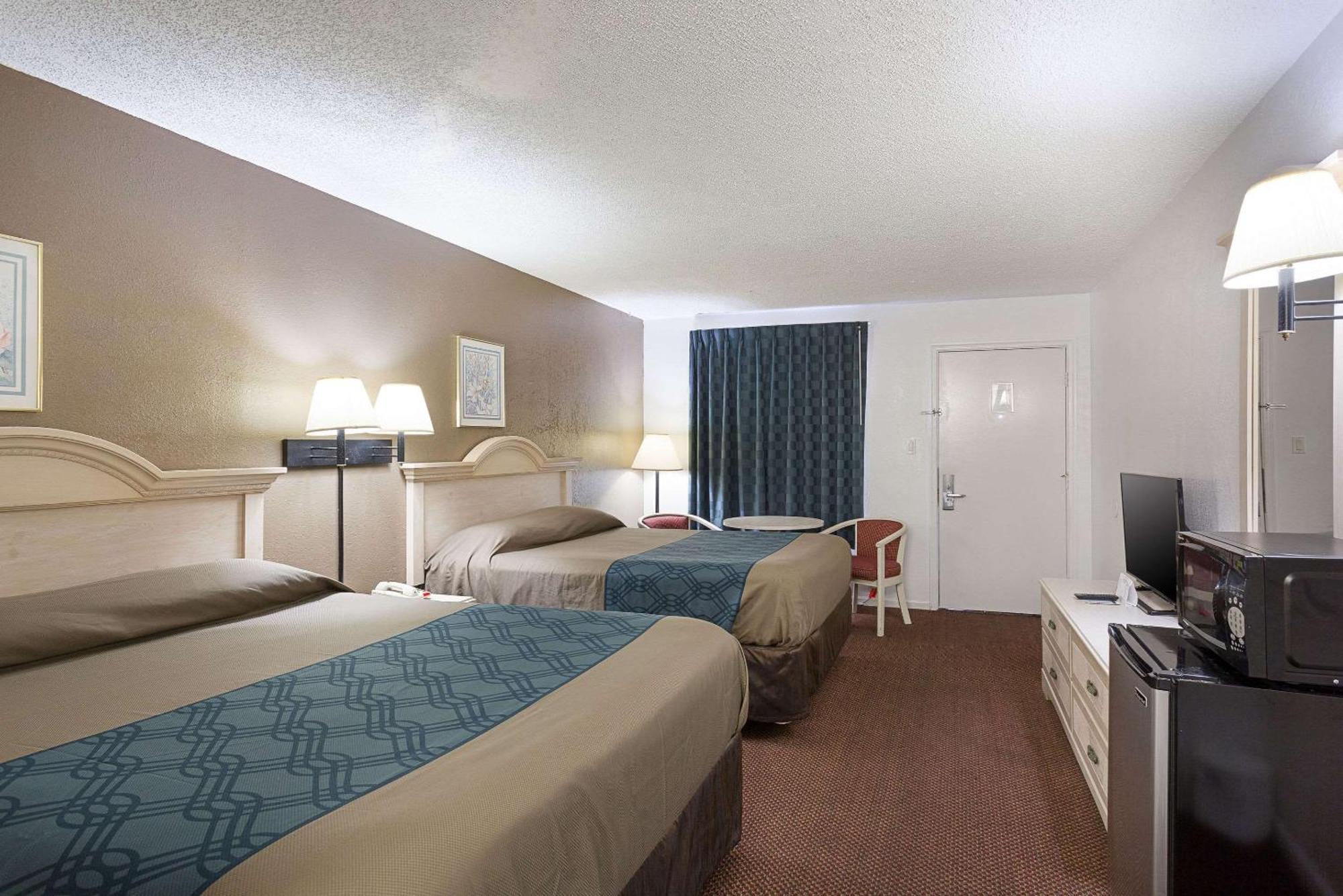 Standard Queen Room Two Queen Beds Non-Smoking