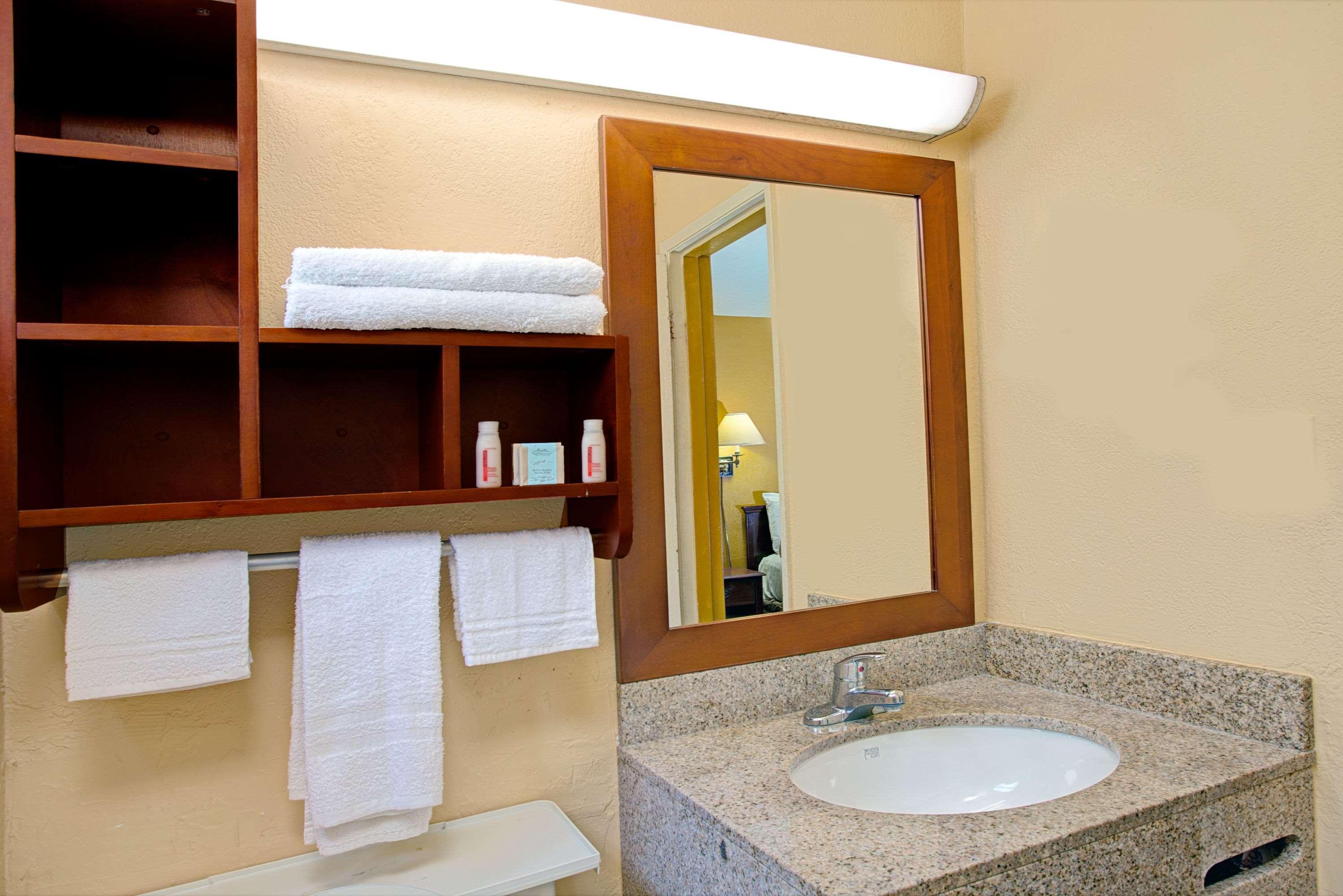 Quarto Queen com 2 Camas Queen-size - Fumantes