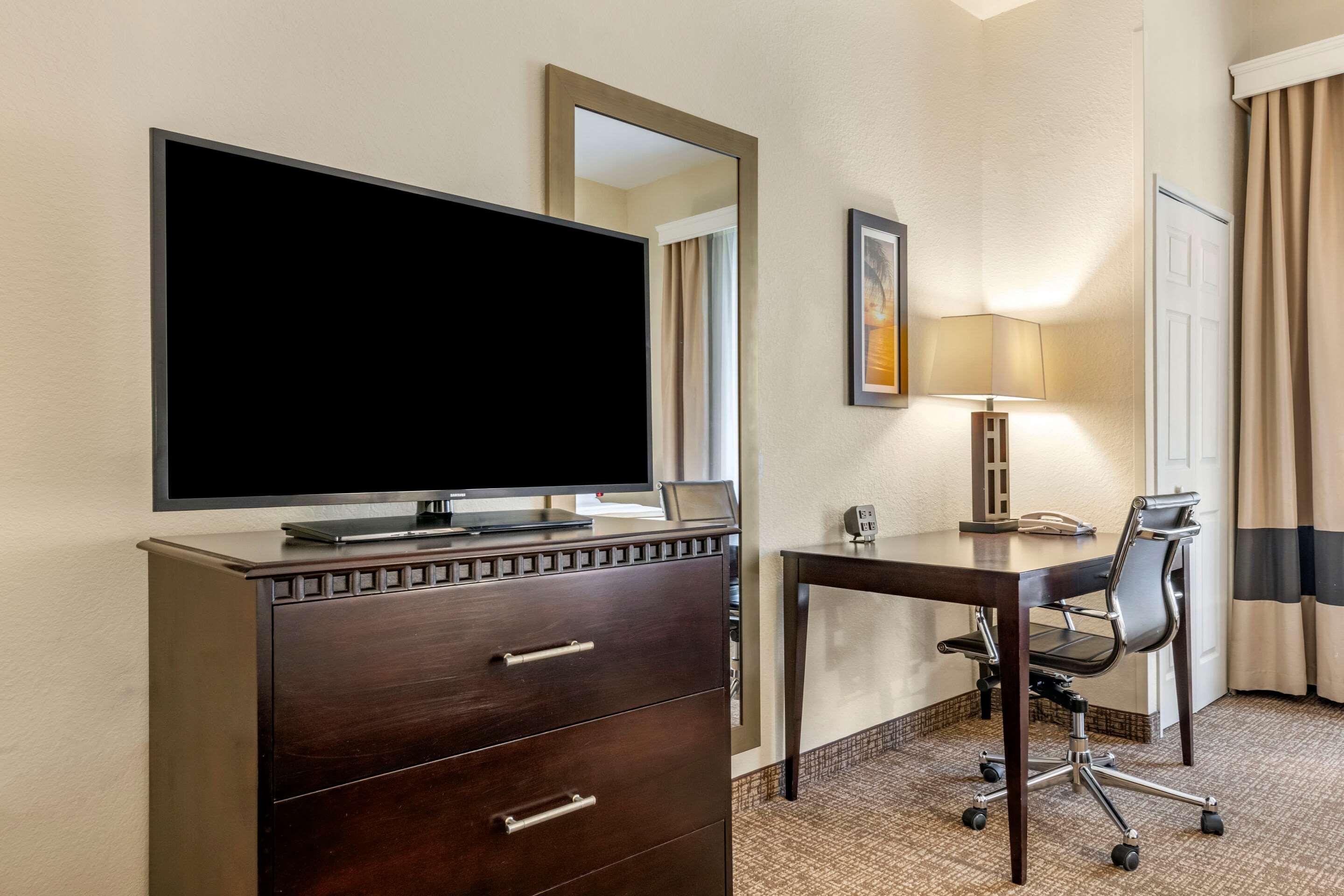 Queen Suite