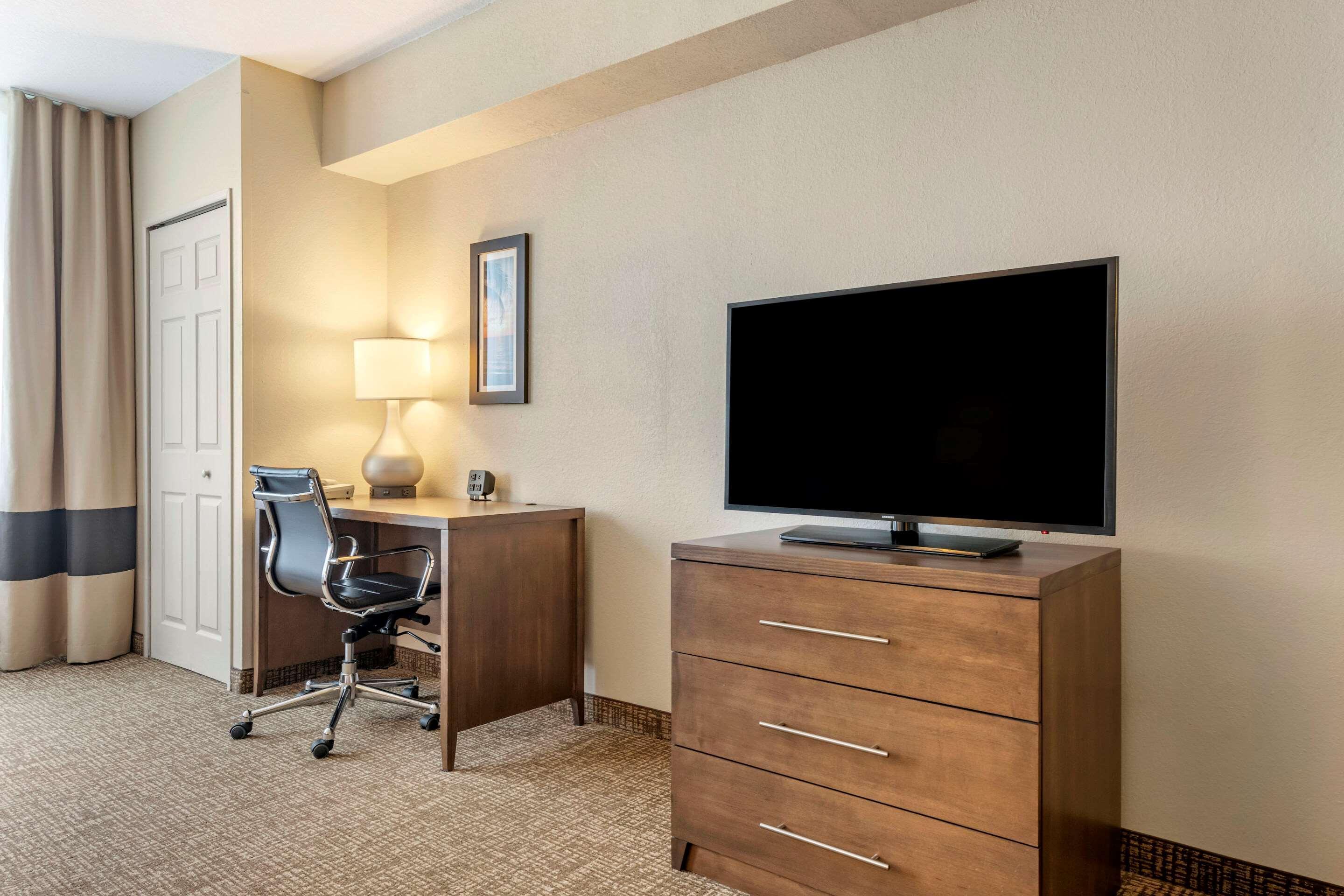 Queen Suite