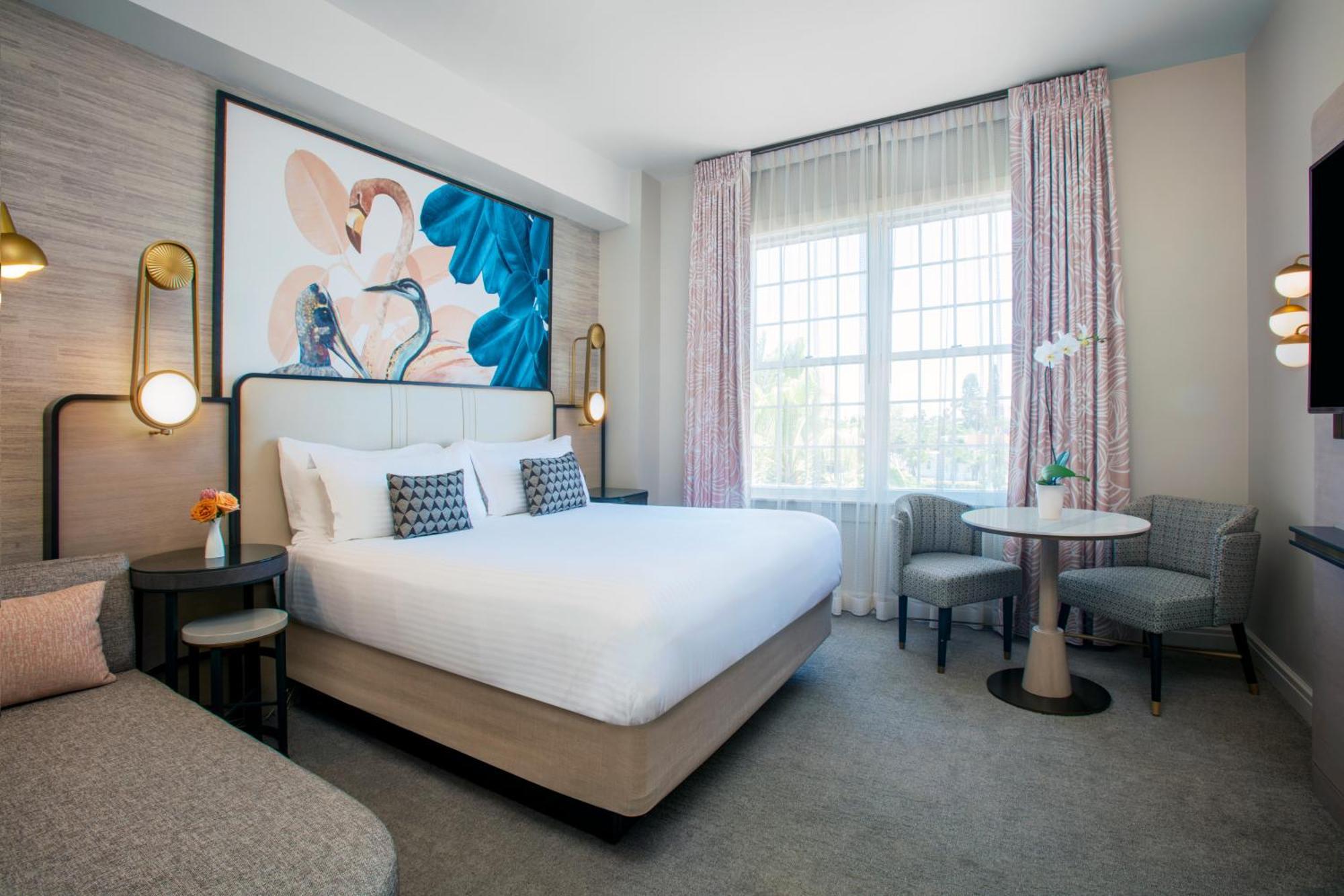 Luxury King Room