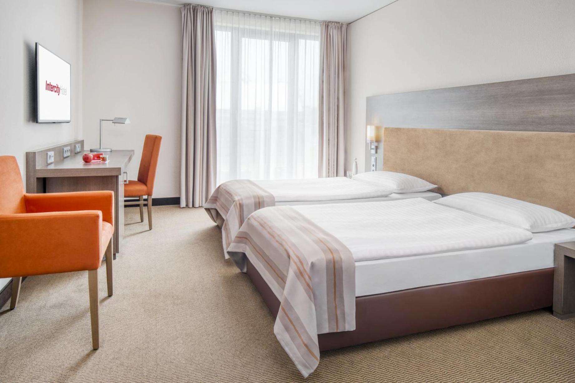 Quarto Twin Standard