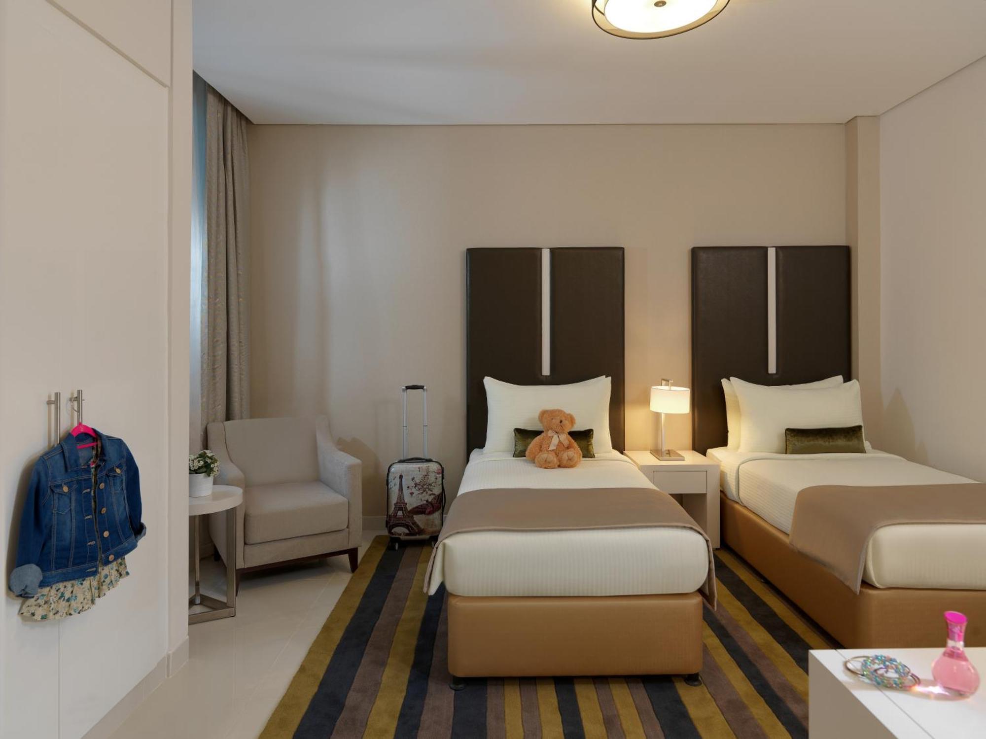 Two Bedroom Suite kitchenette City Skyline View