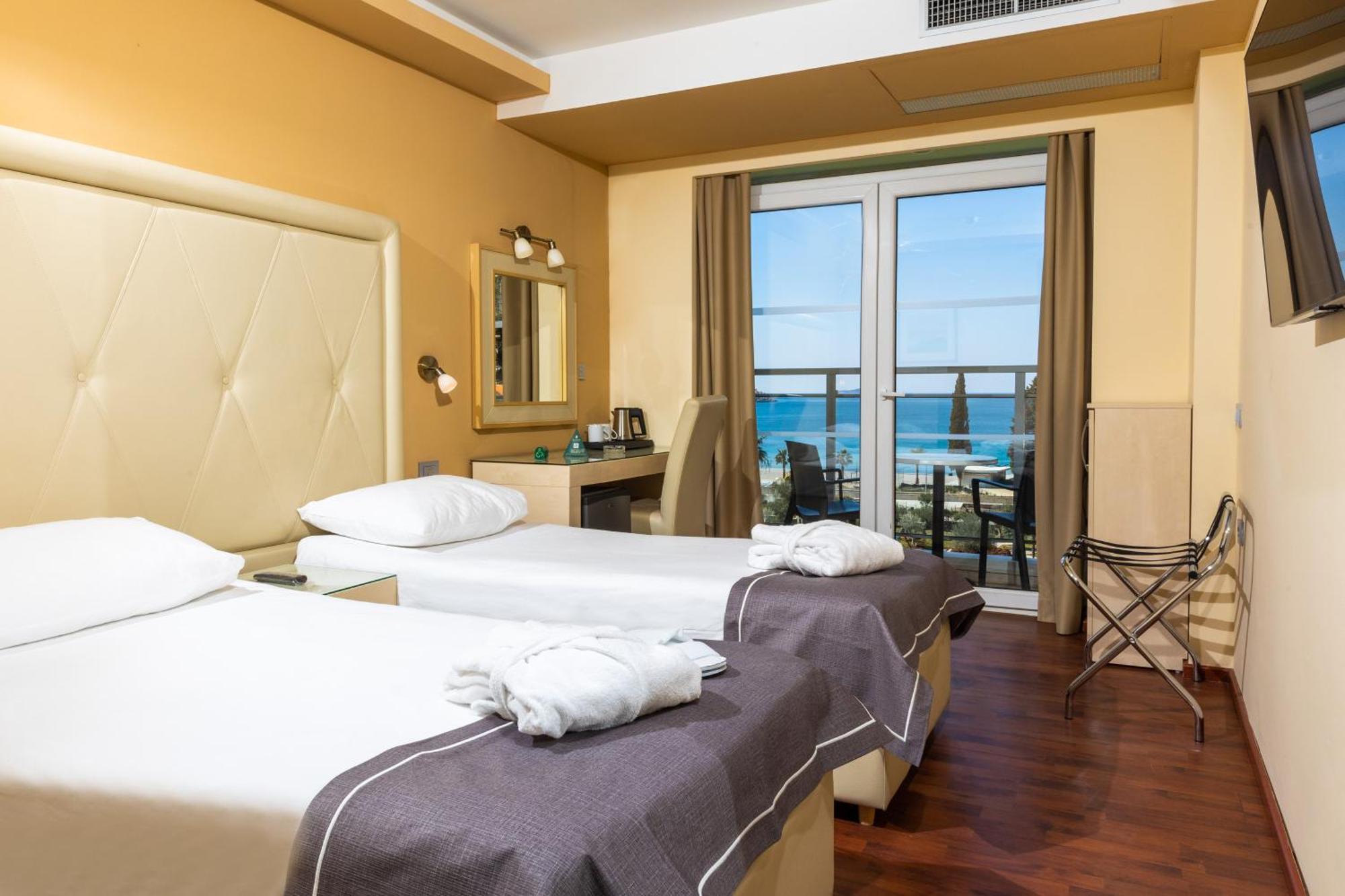 Double or Twin Room Balcony Sea View
