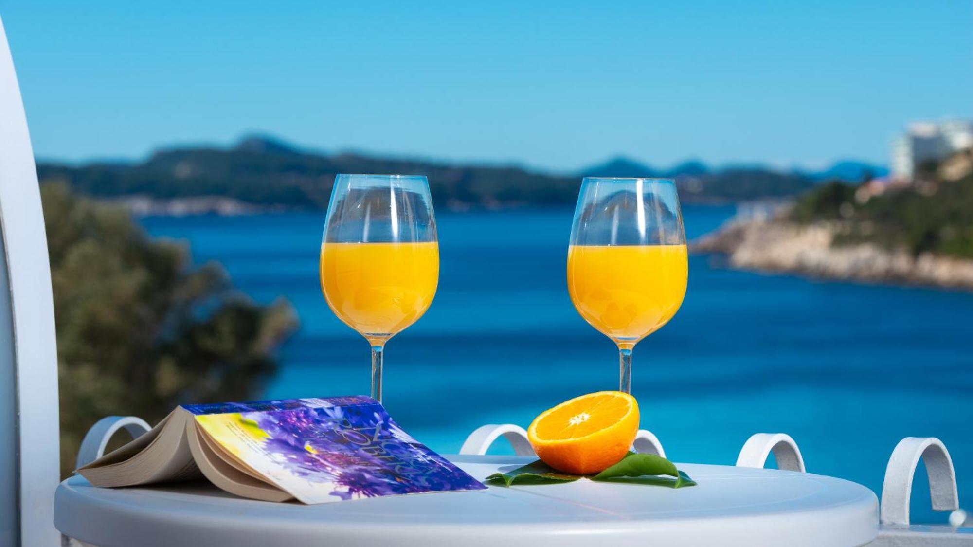 Double or Twin Room Balcony Sea View